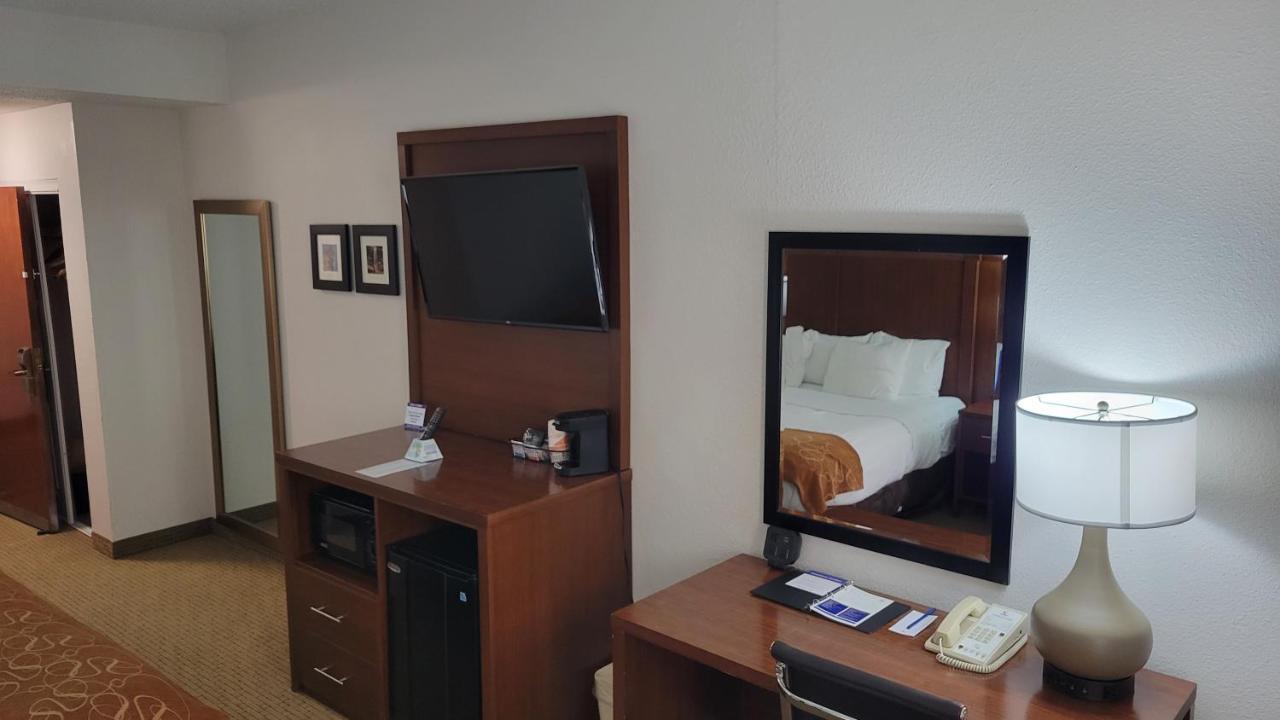Comfort Suites Cumming-Atlanta Near Northside Hospital Forsyth Exteriér fotografie